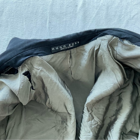 Hugo Boss Mens Blazer 44R 100% Wool Black Sport Coat Jacket Three Button VTG - Picture 10 of 11